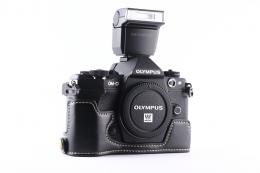 OLYMPUS OMD-EM5 II + FLASH 3495 SCATTI