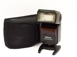 FLASH NIKON SB600