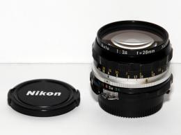 NIKON NIKKOR-H 28 3,5