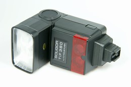 SOLIGOR TIF 380 PER MINOLTA DYNAX AF (NO DIGITAL)